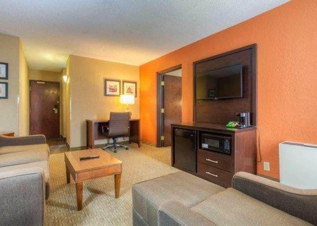 Comfort Inn & Suites Evansville Airport Kültér fotó