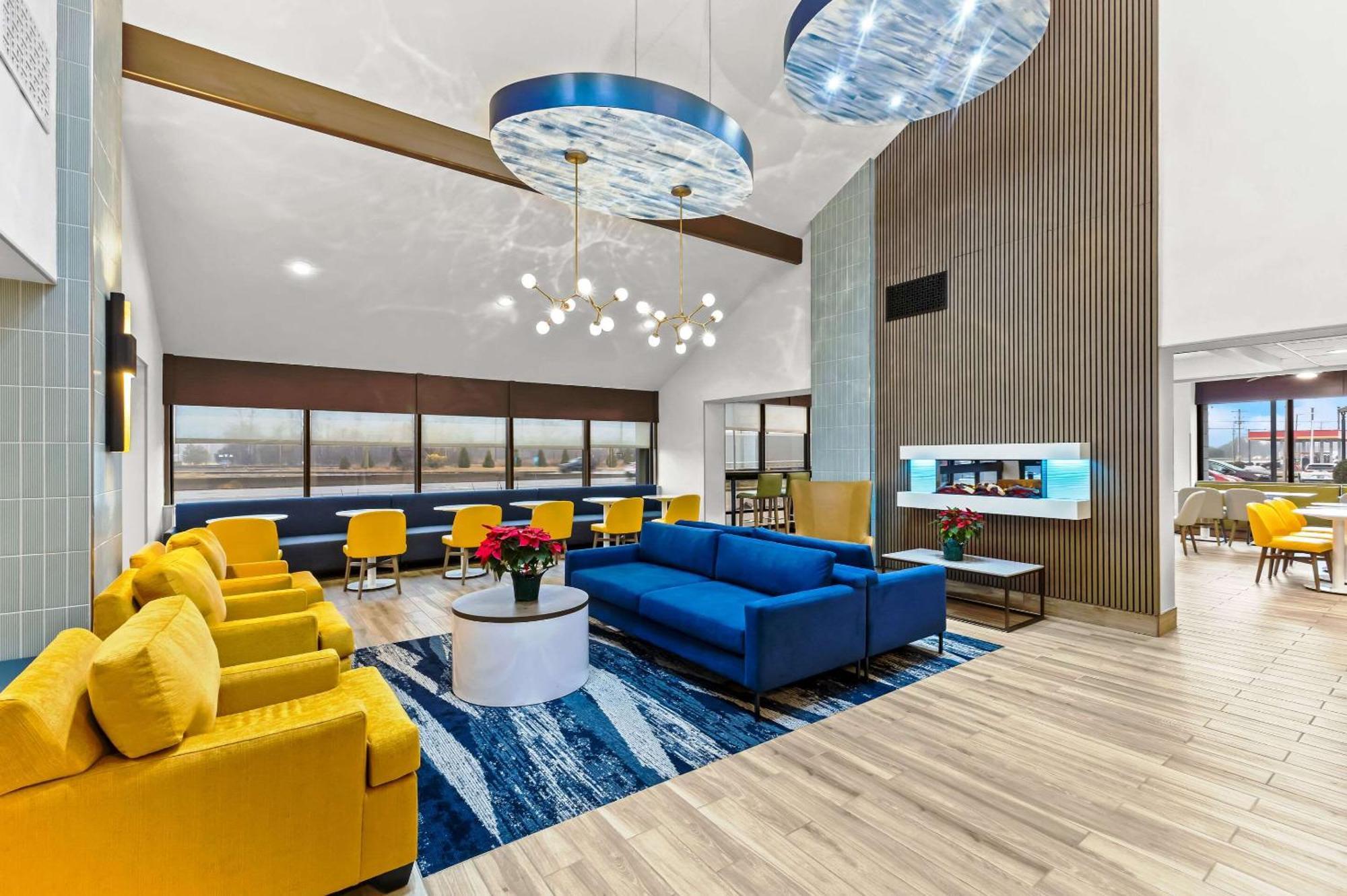 Comfort Inn & Suites Evansville Airport Kültér fotó
